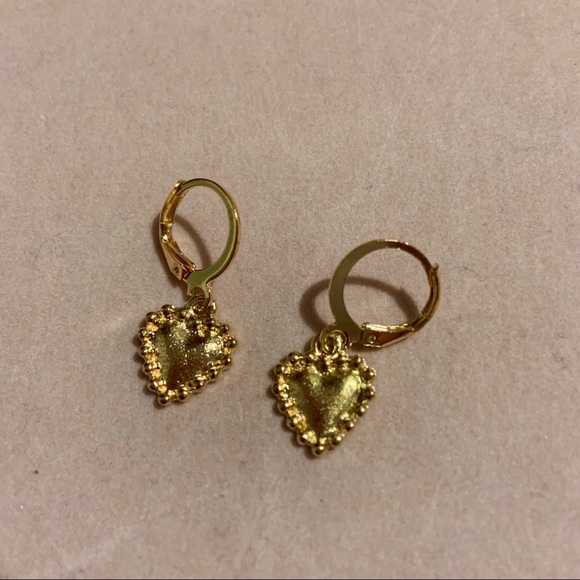 LAST ONE! gold heart earrings✨💛 - Picture 2 of 3